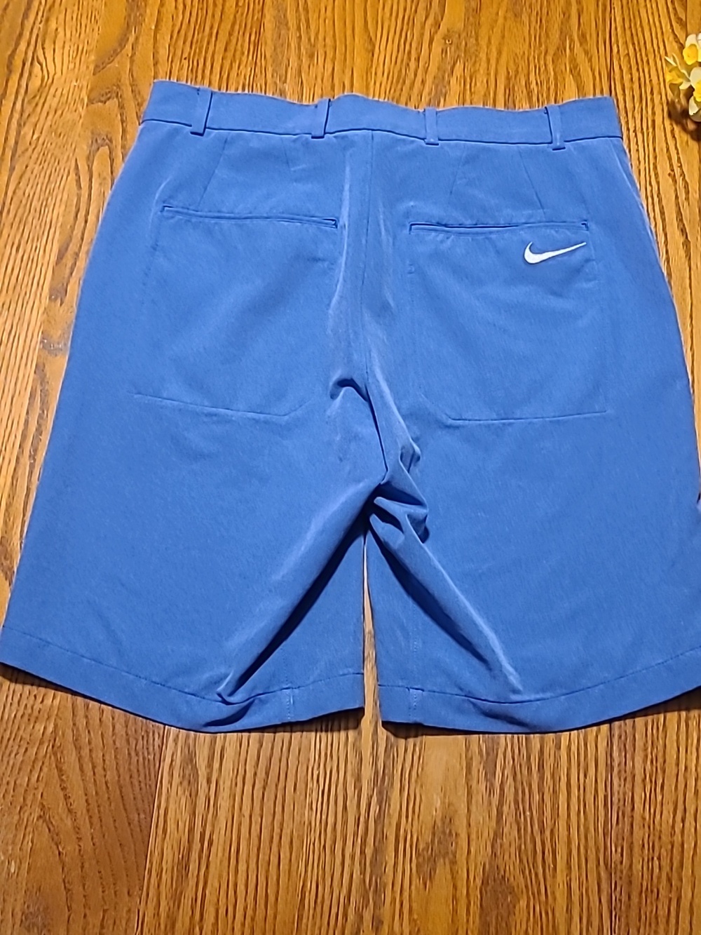 Nike Men's Blue Flat-Front Shorts - Size 30 - Picture 7 of 10